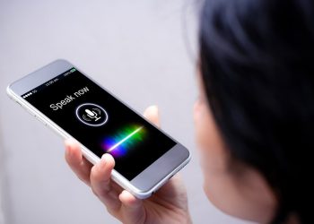 Voice Assistants: Helping Travelers Access Destination Information, Translate Languages, and Solve Problems, Enhancing Travel Convenience