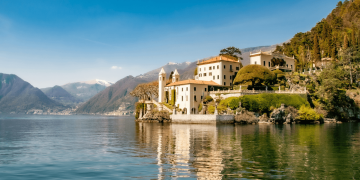 For Travelers, Some Classic Tourist Destinations Are Simply Unmissable