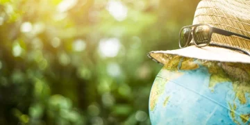 Low-Carbon Travel: A Sustainable Approach to Exploring the World