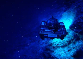 Exploring the Unknown Worlds: Deep Sea Exploration and Cave Systems as Part of Extreme Adventure