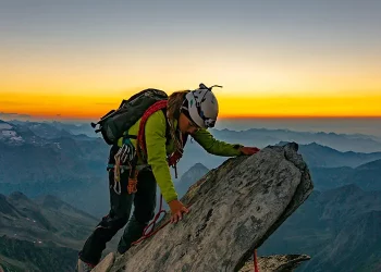 Safety Tips: Essential Considerations for Extreme Adventures
