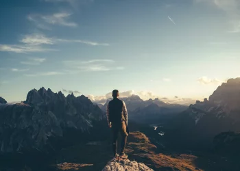 Many Travel Stories Transformed into Literary Works, Films, and Documentaries: Inspiring the Souls of Millions